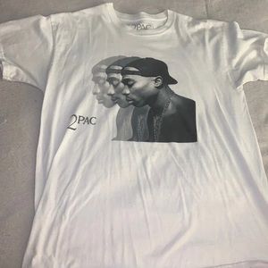 *MENS OR UNISEX* 2pac tee shirt
